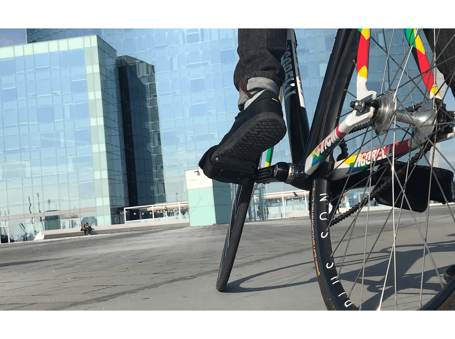 chinelli-mit-pedal-schlaufen -straps,schwarz|full-image